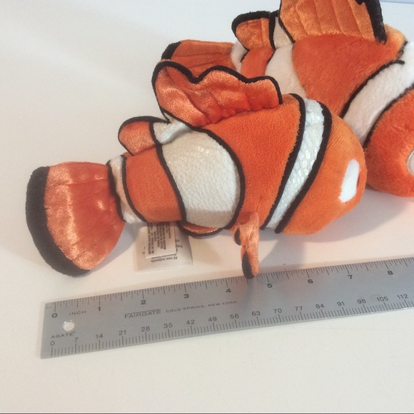 2 Disney Store Finding Nemo Orange White Clown Tropical Movie Fish Plush Toy - Picture 3 of 6